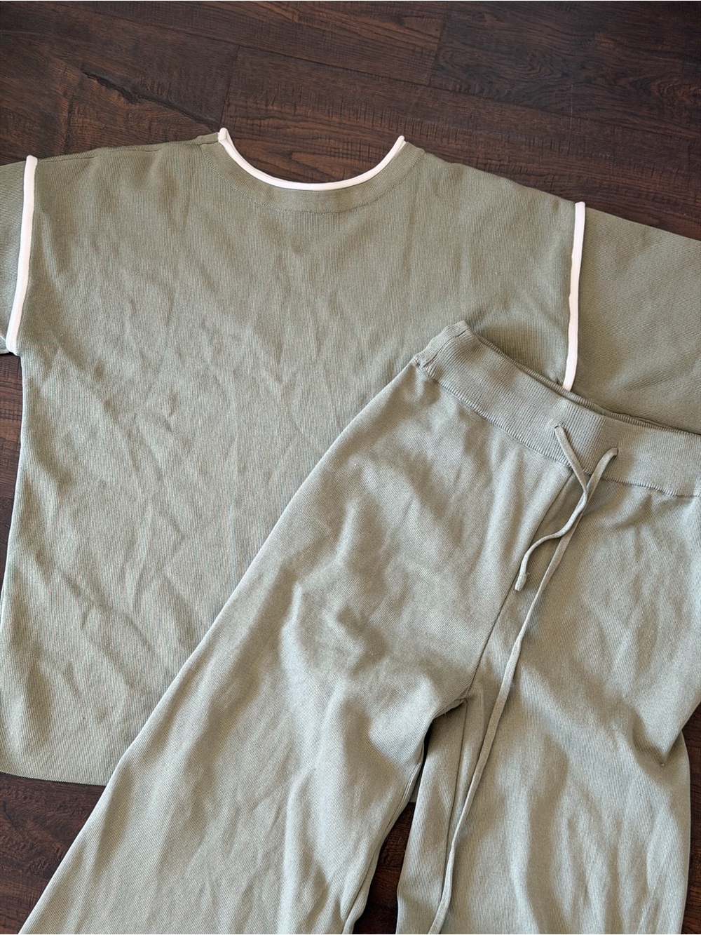Amazon Women's Wide-Leg Knit Pants Set in Sage Green - Picture 2 of 2